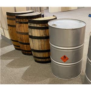 Lot 111

Half Barrels & Drums